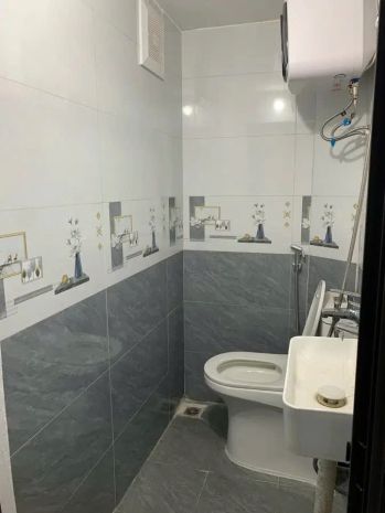 Căn góc trung tâm nhà 4 tầng, ngõ 3 gác la thành, hơn 7244356