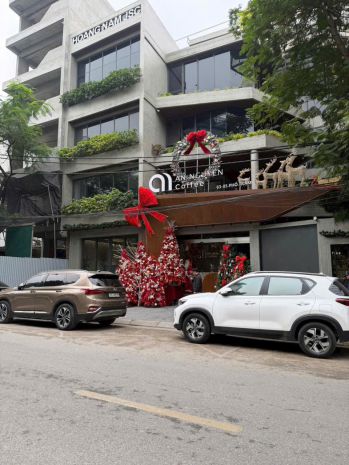 Nhà ngự tại phố trạm  dt 60m - mt 4m  7 tầng thang máy gara 7247300