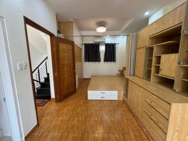 Bán nhà mặt tiền 59m2 4 tầng ngang 5.5m kd đỉnh phan văn 7251183