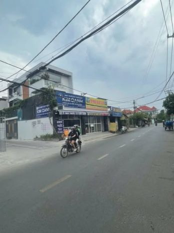 Ban nhă măt tiên 3 tâng 10x20m gia 14,8 ty đương 7252347