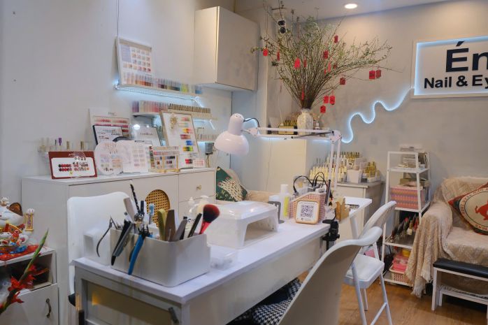 Do bầu bí không tuyển được nhân viên nên mình cần sang 7253558