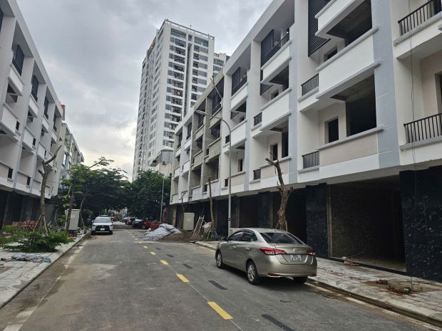 Nhà 4 tầng xây thô 105m2  nhỉ 6 tỷ tại kđt vạn cát, vị trí 7253711