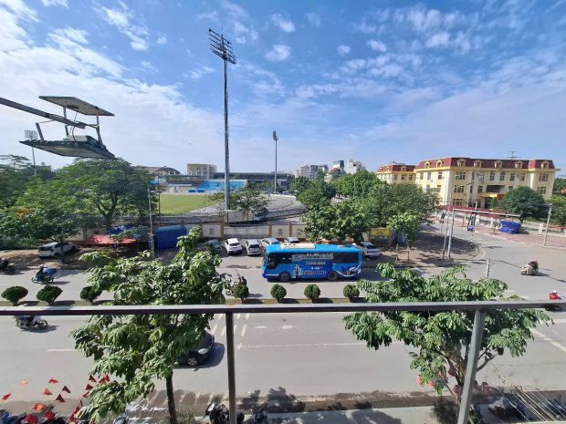 Cho thuê văn phòng full nội thất  view sân vận động thanh 7254624