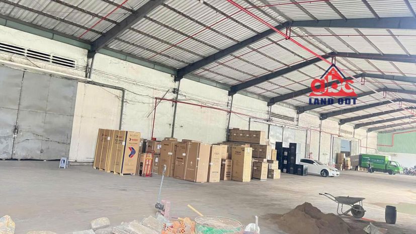 Xt680 1000m2 kho cho thuê lâu dài, trang bị pc, vị trí giao 7255793