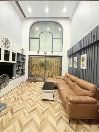 Bán nhà hxh trần thái tông ngang gần 4m 4 tầng sát mặt tiền 7255829