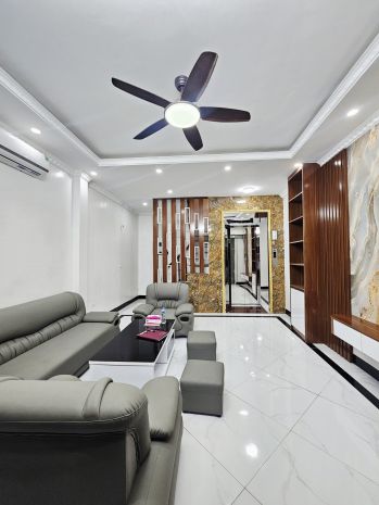 Bán nhà phạm văn đồng 34 mét 6 tầng thang máy 10,5 tỷ 7256467