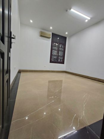 Cho thuê văn phòng 90m²  nhà mới  có thang máy tại 232 7259116