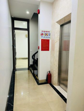 Cho thuê văn phòng 90m²  nhà mới  có thang máy tại 232 7259118