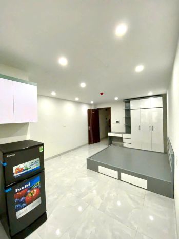 Cho thuê ccmn full đồ thoáng ban công cực đẹp tại ngõ 6 7259233