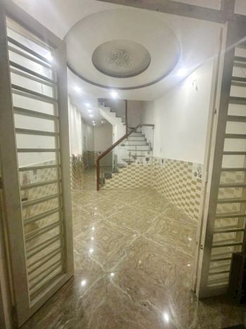 Nhà 2 tầng đúc btct 2 mặt hẻm nguyễn thị tần p. chánh hưng. 7259385