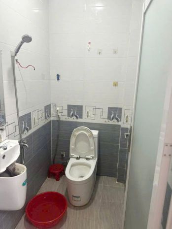 Nhà 2 tầng đúc btct 2 mặt hẻm nguyễn thị tần p. chánh hưng. 7259392