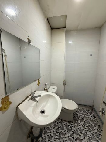 Nhà 2 tầng nở hậu hẻm xe tải c4 phạm hùng bình hưng - bình 7259769