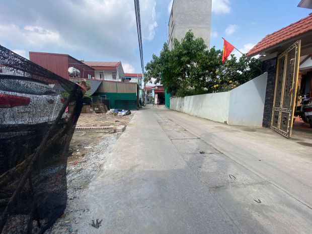 76m mt 5m trục kinh doanh, ô tô tránh,tổ 10 quang minh,mê 7260487