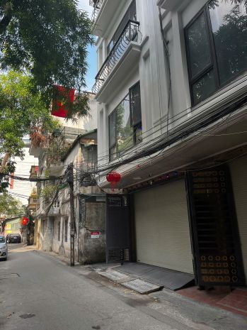 Hiếm, bán nhà lạc long quân,gần phố, diện tích rộng, mặt 7260560