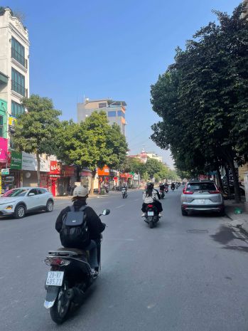 Chính chủ cần bán nhà 3 tầng mặt phố ngô xuân quảng  gia 7260851