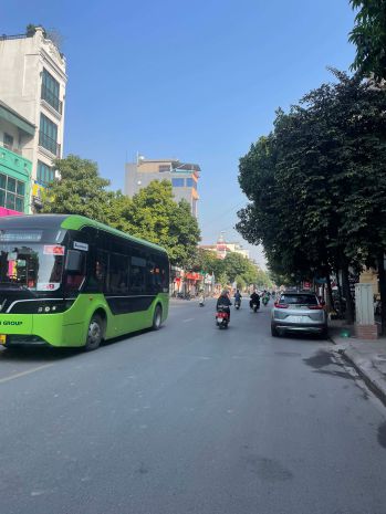 Chính chủ cần bán nhà 3 tầng mặt phố ngô xuân quảng  gia 7260853