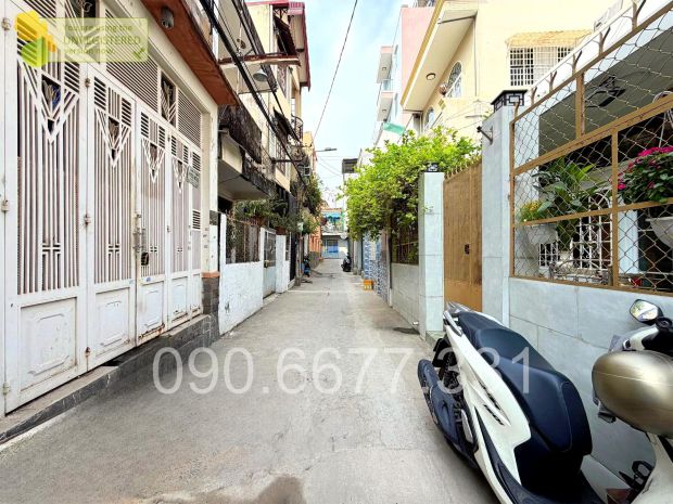 Bán nhà bình thạnh  2 mặt hẻm xe hơi  ngang 7m thông 7262237