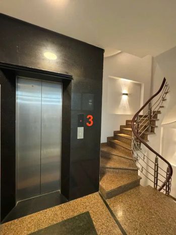 Oto tránh  - trung tâm  đống đa - phương mai xây 8 tầng  - 7262483