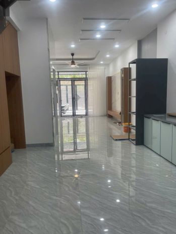 Bán nhà mới 3 tầng có thang máy  kđt hud phước long, nha 7263340