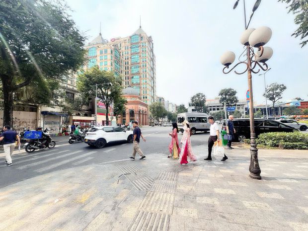 Siêu phẩm kim cương - bán nhà 2 tầng mặt tiền ks đ.nguyễn 7264848