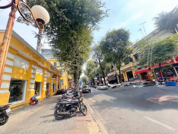 Siêu phẩm kim cương - bán nhà 2 tầng mặt tiền ks đ.nguyễn 7264850