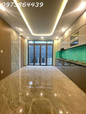 Nhà ngay chợ thiếc  quận 12 - 5 tầng btct  thang máy xịn 7264945