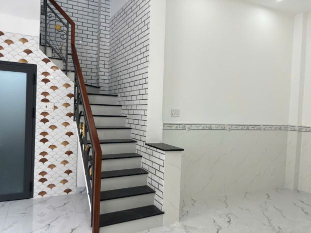 Bán nhà mới hxh cách 5m mặt tiền đường liên tĩnh 5
3 lầu , 7265882