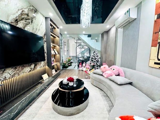 Lạc long quân 42m x5 tầng 15,8 tỷ-ô tô đỗ cửa,ngõ thông 7266190