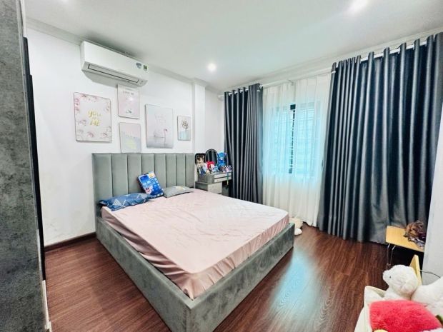 Lạc long quân 42m x5 tầng 15,8 tỷ-ô tô đỗ cửa,ngõ thông 7266192