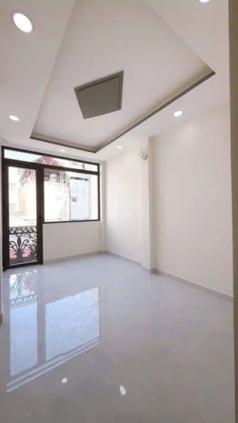 Nhà mặt tiền đường vĩnh hội quận 4 cũ. 7266949