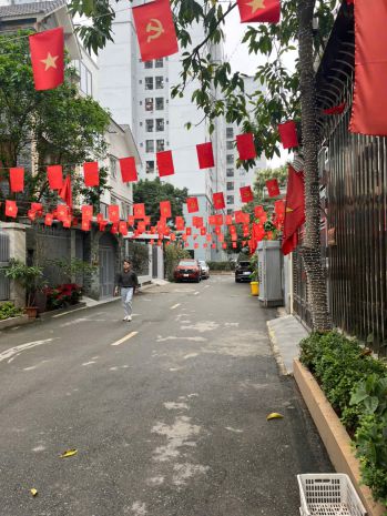 Cần bán bt trung văn hancic,tố hữu, dt 105mx 4t,mt 9m. giá 7267393