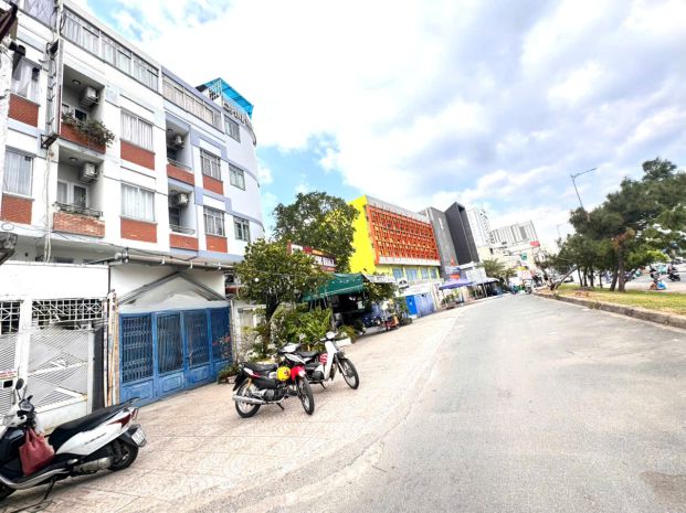 Hiếm - bán nhà 5 tầng mặt tiền đ.võ văn kiệt, p.cầu ông 7268343