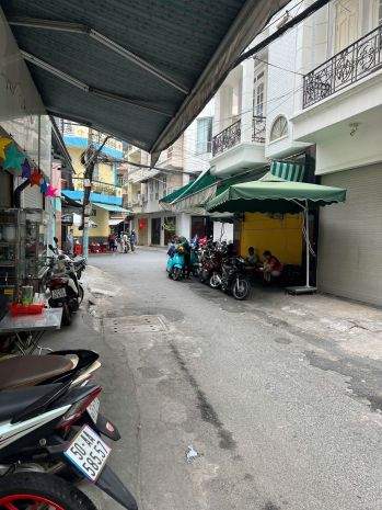 Gia đình có việc nên mình sang nhượng tiệm tóc nam siêu mới 7269096