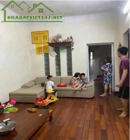 Cho thuê căn hộ tập thể tại 17 ngõ 563 giải phóng, hoàng 7270395