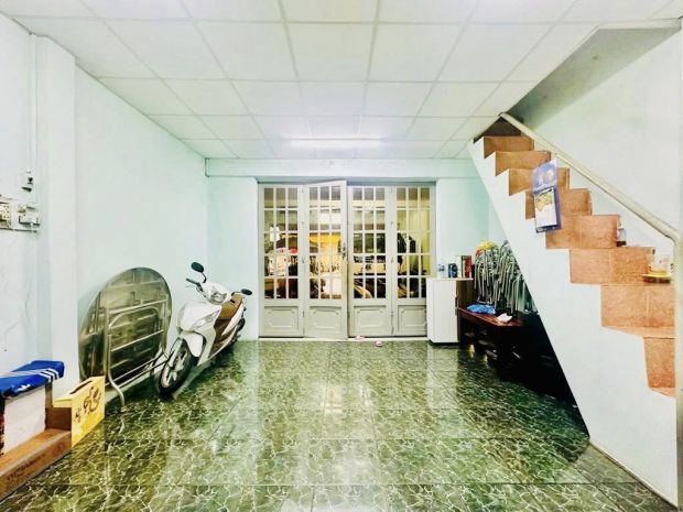 Thoại ngọc hầu  mặt tiền giá hẻm  ngang 5.3m nở hậu  2 tầng 7270766