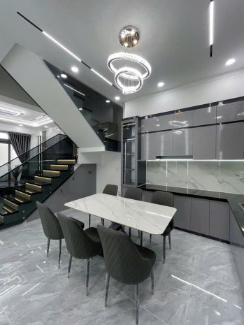 Bán nhà đẹp 2 tầng p.biên hòa,đường nhựa 2 ô tô,nội thất 7270852