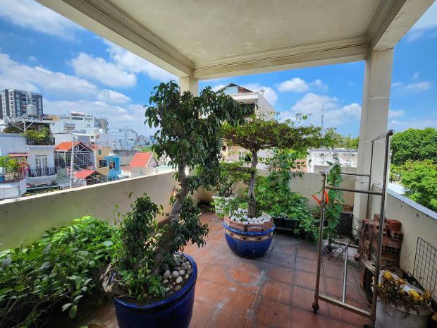 Bán nhà mt đường số 5 p17 gv dt 4.5x17m 2 lầu st 10.8 tỷ 7271096