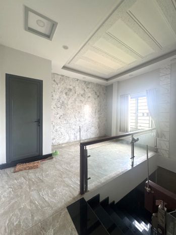 Nhà ngang 5m dài 20m gần gigamall thủ đức  4 phòng ngủ 7272060