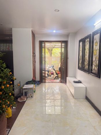 Siêu phẩm foresa  5 tầng  view sân chơi  giá tốt nhất 7273582