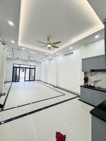 Nhà mới 2 tầng- hẻm xe hơi gần trường học tam bình - tô 7273957