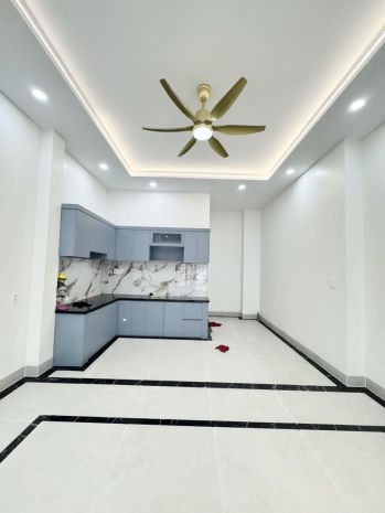 Nhà mới 2 tầng- hẻm xe hơi gần trường học tam bình - tô 7273958