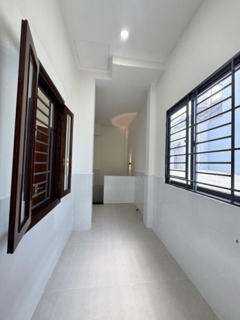 Nhà mới 2 tầng- hẻm xe hơi gần trường học tam bình - tô 7273960