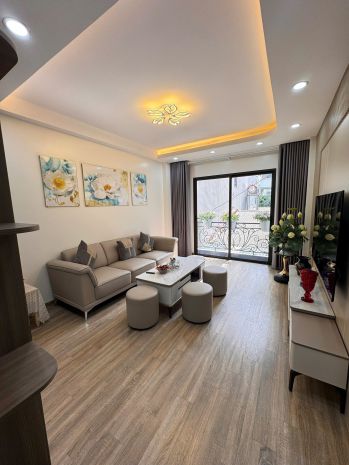 Đang tìm nhà 5 phòng ngủ trung tâm bồ đề, 1x tỷ. bạn đừng 7274428