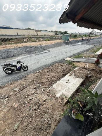 Mặt tiền kinh doanh bờ kênh tham lương siêu sầm uất + hầm 5 7280833