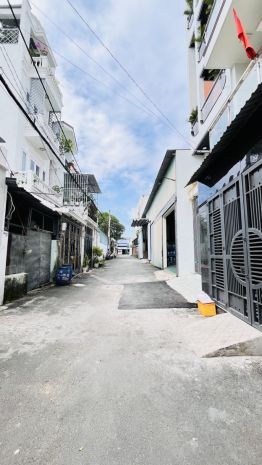 Nhà 4 tầng đẹp  hẻm xe hơi  gần mặt tiền lê văn khương 7281067