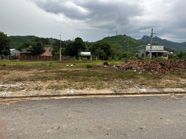 Bán bất động sản đường nhựa 5,5m thị trấn thạnh mỹ, huyện na 7283011