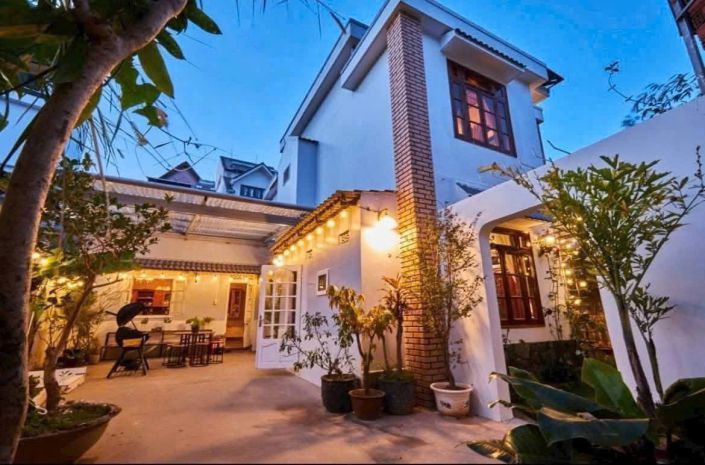 Cho thuê villa sân vườn 5 phòng ngủ full nội thất ma trang 7283419