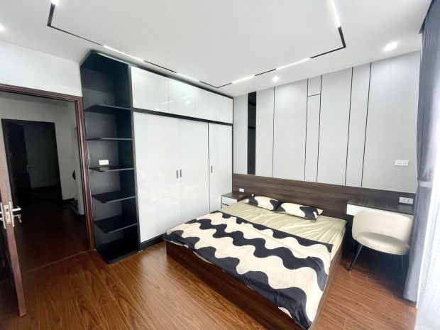 Bán nhà định công dt 55m2 x 5 tầng, giá 8.2 tỷ, ngõ to, gần 7285027