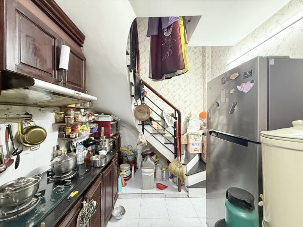 Không có căn thứ 2 - ngay trung tâm  - nhà 4 tầng hẻm xe 7285701