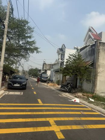 Ban đât 5x21m gia 3,7 ty đương 6m ba điêm 5 7285877